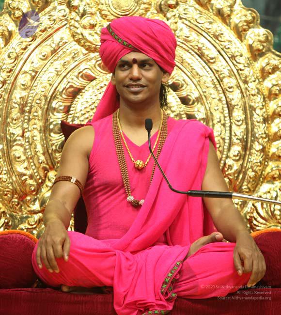 13-nithyananda-morning-pratyaksha-pada-puja_CMP_WM